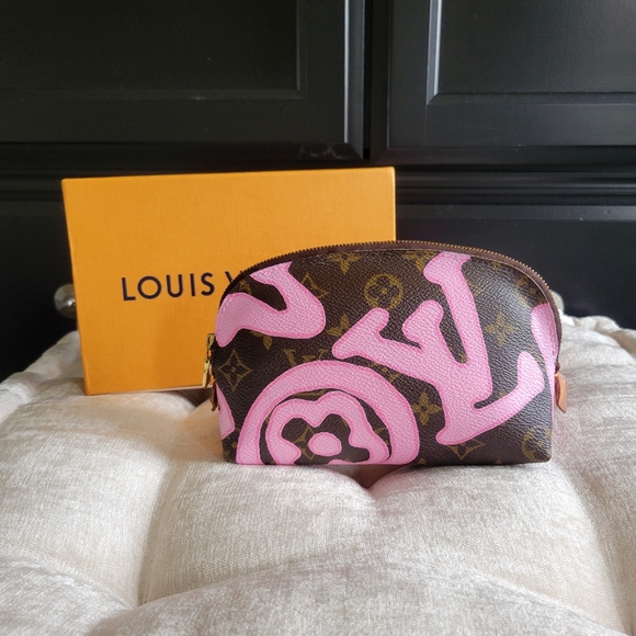 Louis Vuitton Cosmetic Pouch Pm - Picture 1 of 11